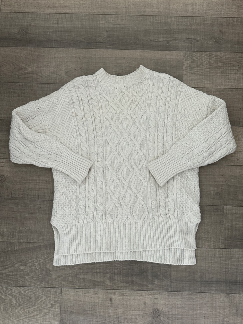 Abercrombie & Fitch Cream Cable Knit Crewneck Sweater